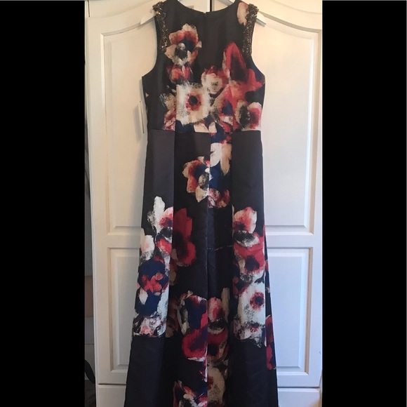 Stunning NWT David Meister Evening Gown - Picture 2 of 16